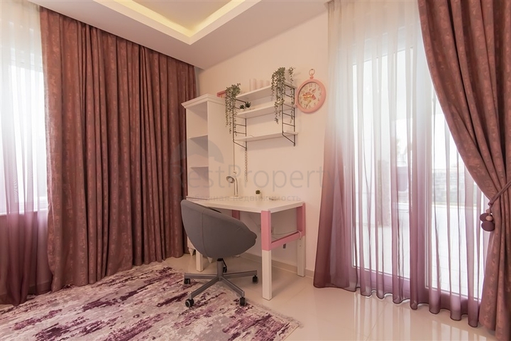 Villa 8+2 in Kargicak area 