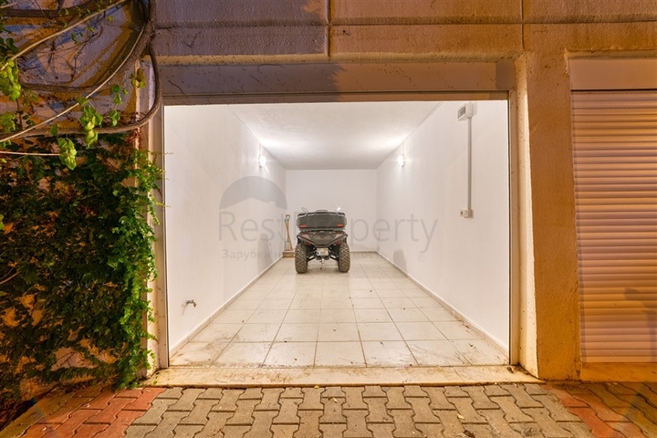 Villa 8+2 in Kargicak area 