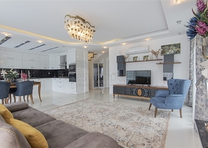 Villa 8+2 in Kargicak area 