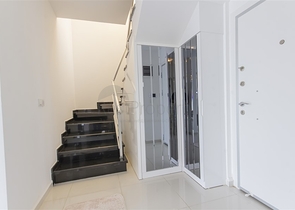 Villa 8+2 in Kargicak area 