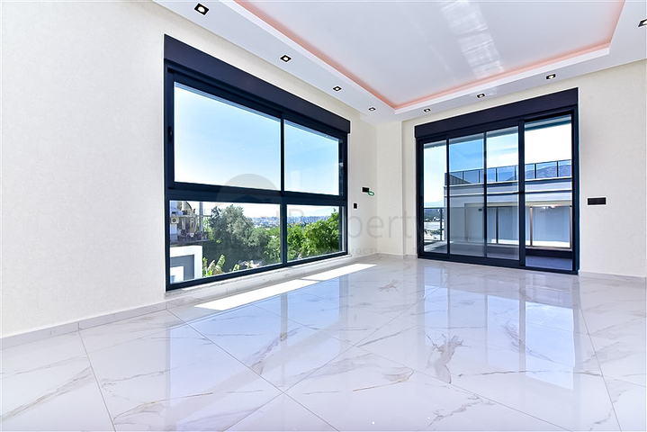 Magnificent villa in Kargicak area 