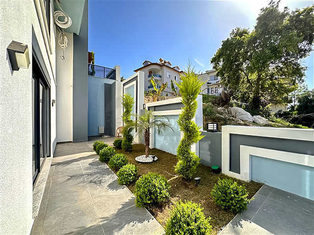 Magnificent villa in Kargicak area 