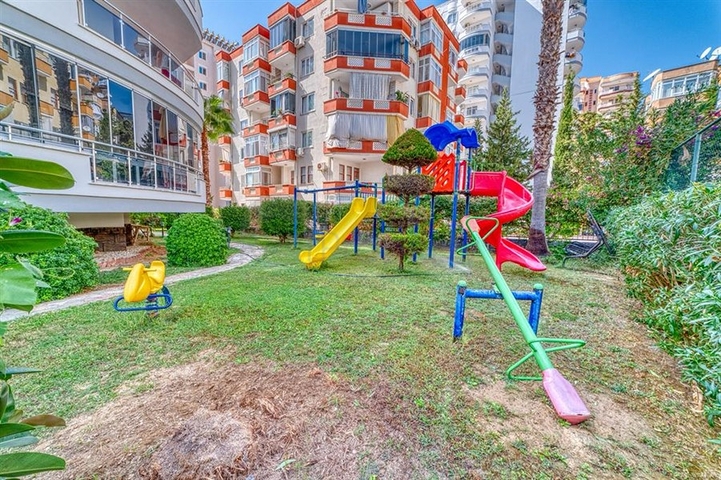 3+1 penthouse in a popular area