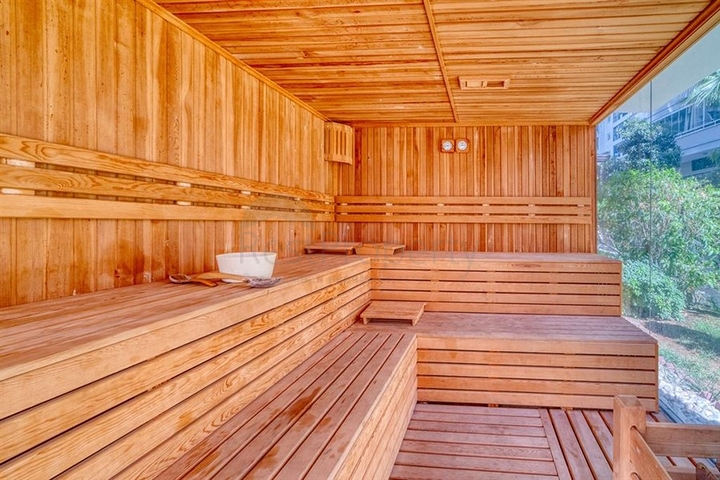 3+1 penthouse in a popular area