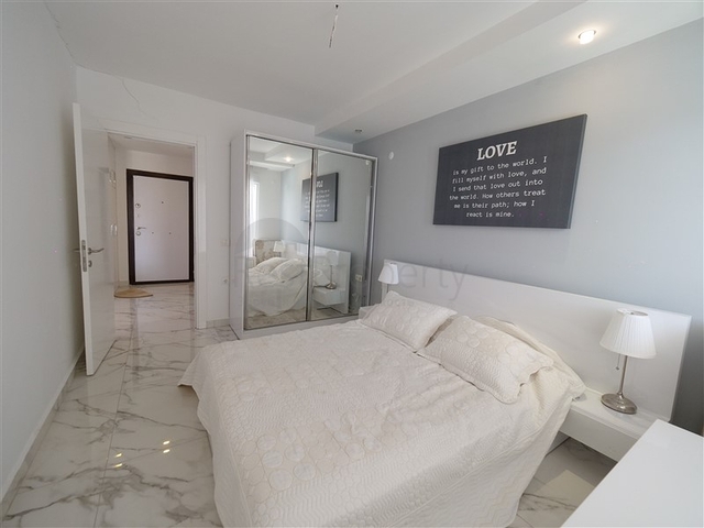 Cozy 1+1 apartment with its own terrace in the Oba area