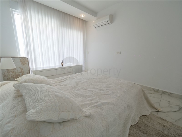 Cozy 1+1 apartment with its own terrace in the Oba area