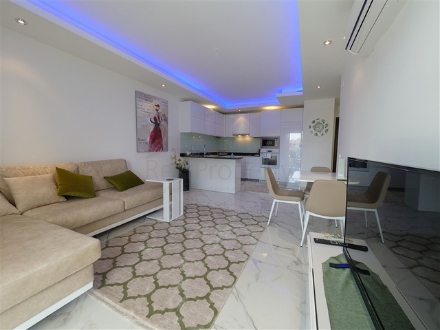 Cozy 1+1 apartment with its own terrace in the Oba area