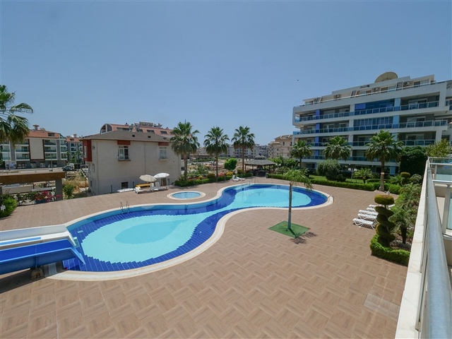 Cozy 1+1 apartment with its own terrace in the Oba area