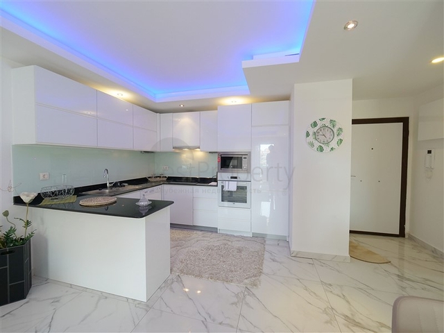 Cozy 1+1 apartment with its own terrace in the Oba area