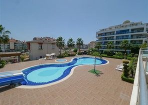 Cozy 1+1 apartment with its own terrace in the Oba area