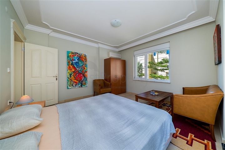 Villa with panoramic sea and mountain views