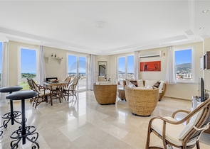 Spacious penthouse in the Oba area