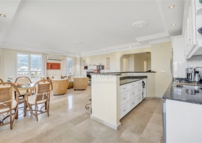 Spacious penthouse in the Oba area