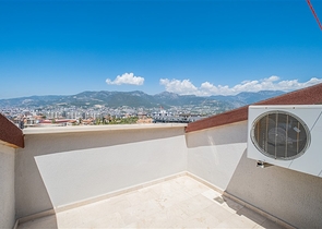 Spacious penthouse in the Oba area