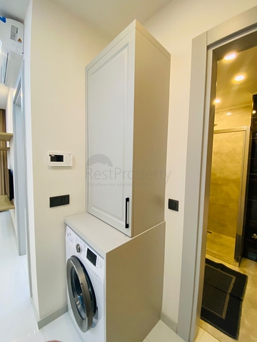 A unique 1+1 apartment with access to the garden