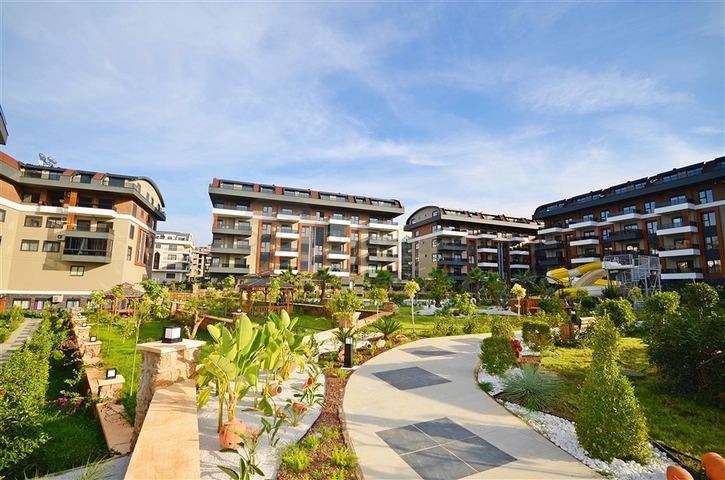 A unique 1+1 apartment with access to the garden