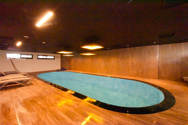 Luxury Penthouse on the first coastline in Both directions