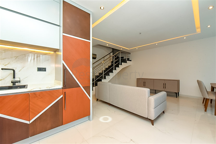 Luxury Penthouse on the first coastline in Both directions