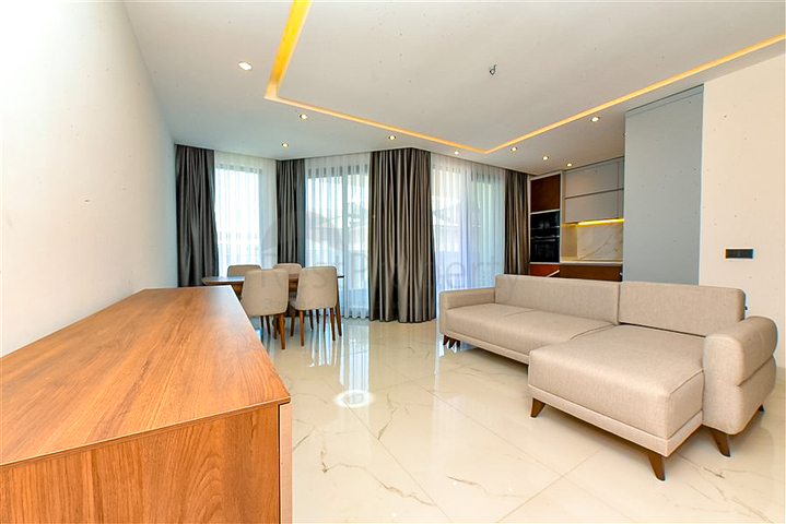 Luxury Penthouse on the first coastline in Both directions