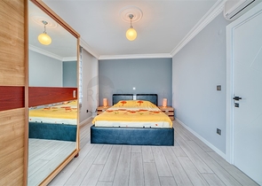 Spacious 4+1 apartment with furniture and appliances in a prestigious area of Ob