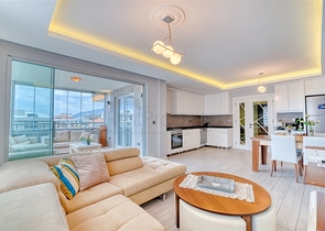 Spacious 4+1 apartment with furniture and appliances in a prestigious area of Ob