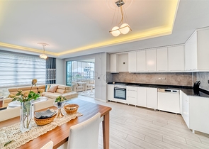 Spacious 4+1 apartment with furniture and appliances in a prestigious area of Ob