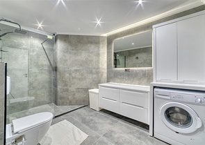 Spacious 4+1 apartment with furniture and appliances in a prestigious area of Ob