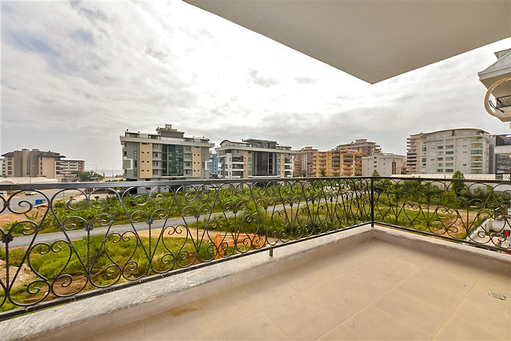 1+1 apartment within walking distance from the Mediterranean Sea