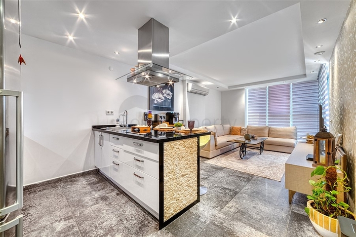 Furnished 2+1 apartment with a residence permit in the Cikcilli area