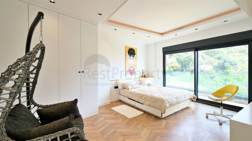 Luxury 5+1 villa with spectacular views