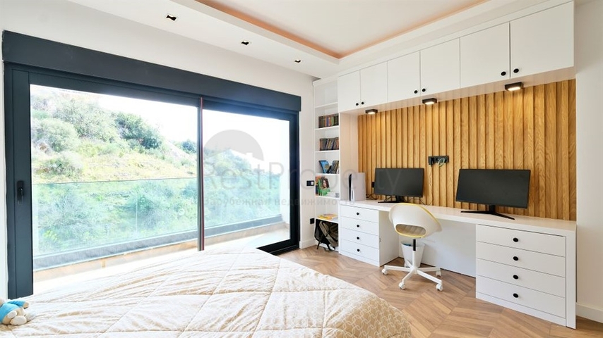 Luxury 5+1 villa with spectacular views