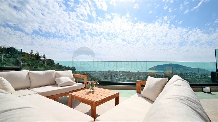 Luxury 5+1 villa with spectacular views