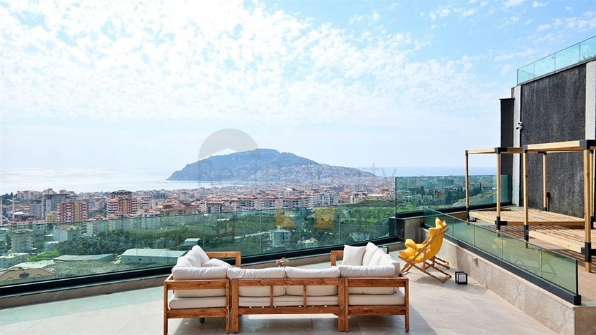 Luxury 5+1 villa with spectacular views