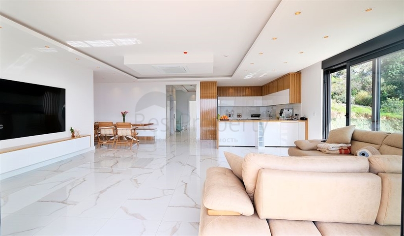 Luxury 5+1 villa with spectacular views