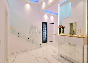 Luxury 5+1 villa with spectacular views