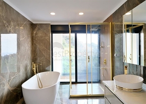 Luxury 5+1 villa with spectacular views