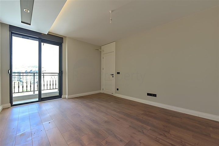 Bright and spacious apartment in a modern residential complex in Oba district