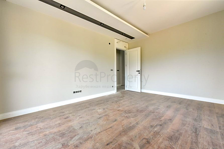 Spacious 4+1 apartment in an excellent location in Oba/Alanya