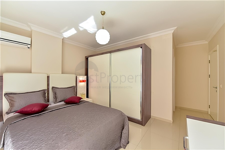 Two-bedroom apartment 150 meters from the sea