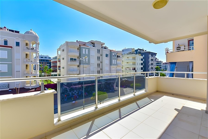 Two-bedroom apartment 150 meters from the sea