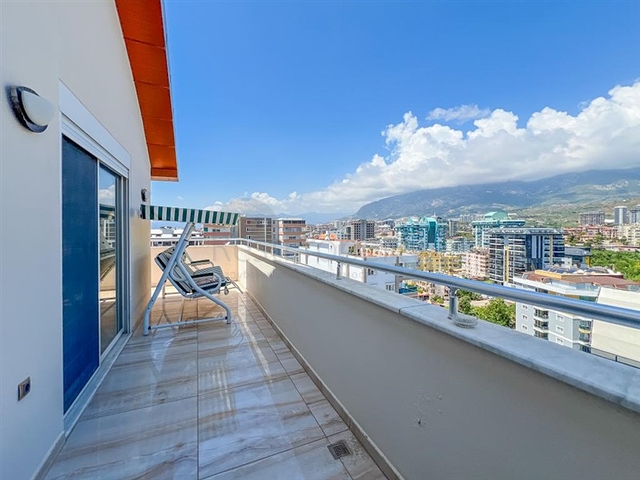 3+1 penthouse with sea view