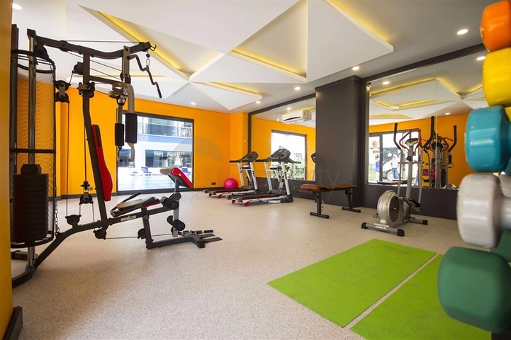 2+1 apartment on the first coastline in Mahmutlar