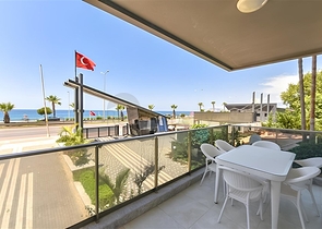 2+1 apartment on the first coastline in Mahmutlar