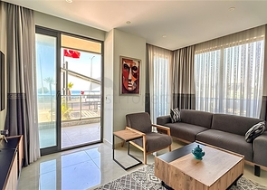 2+1 apartment on the first coastline in Mahmutlar