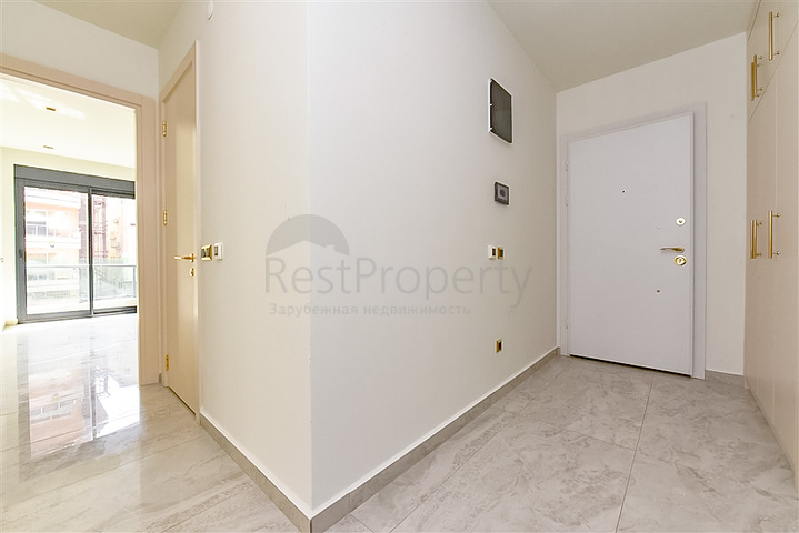 2+1 apartment in a premium class complex in the center of Alanya 
