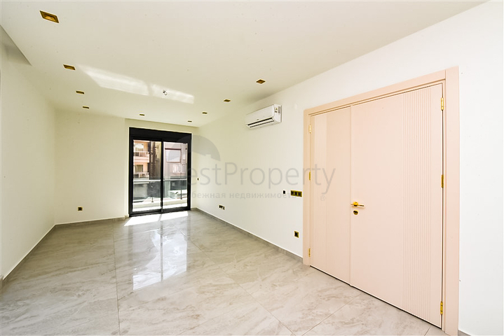 2+1 apartment in a premium class complex in the center of Alanya 