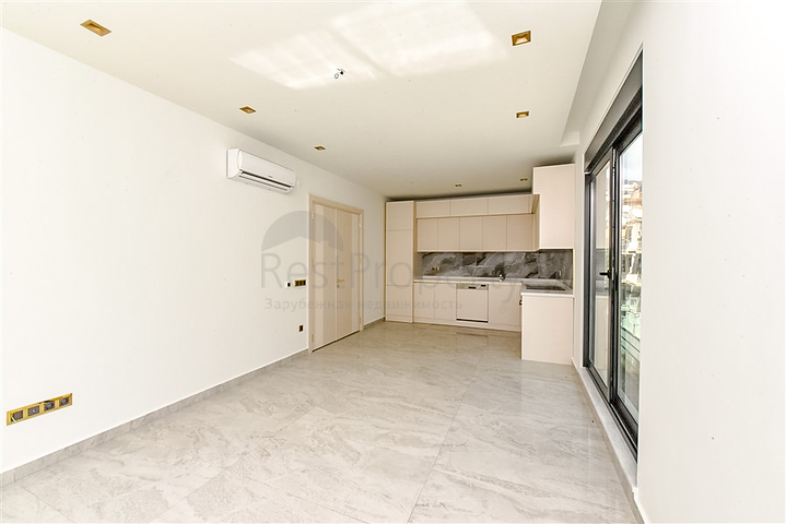 2+1 apartment in a premium class complex in the center of Alanya 