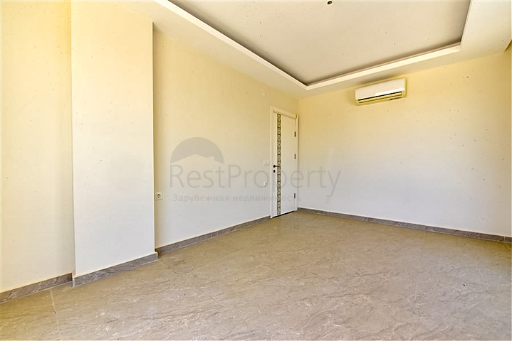 Spacious 3+2 penthouse in Mahmutlar district