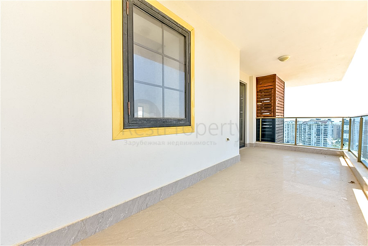 Spacious 3+2 penthouse in Mahmutlar district