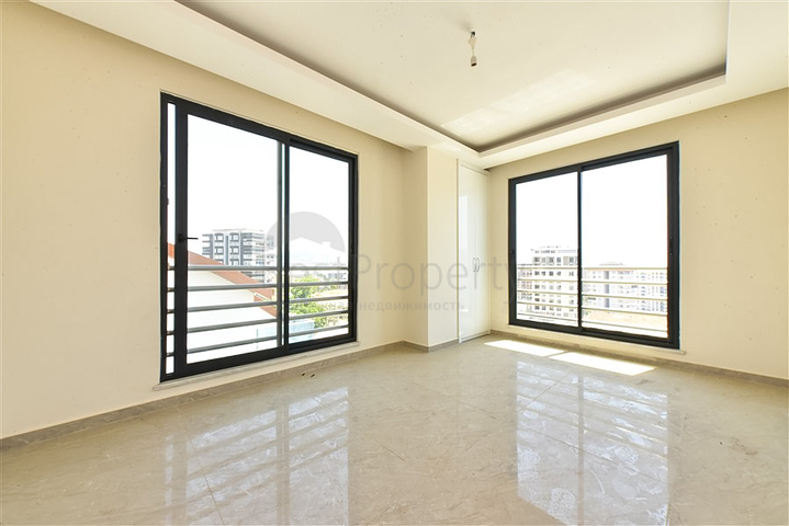 Spacious 3+2 penthouse in Mahmutlar district